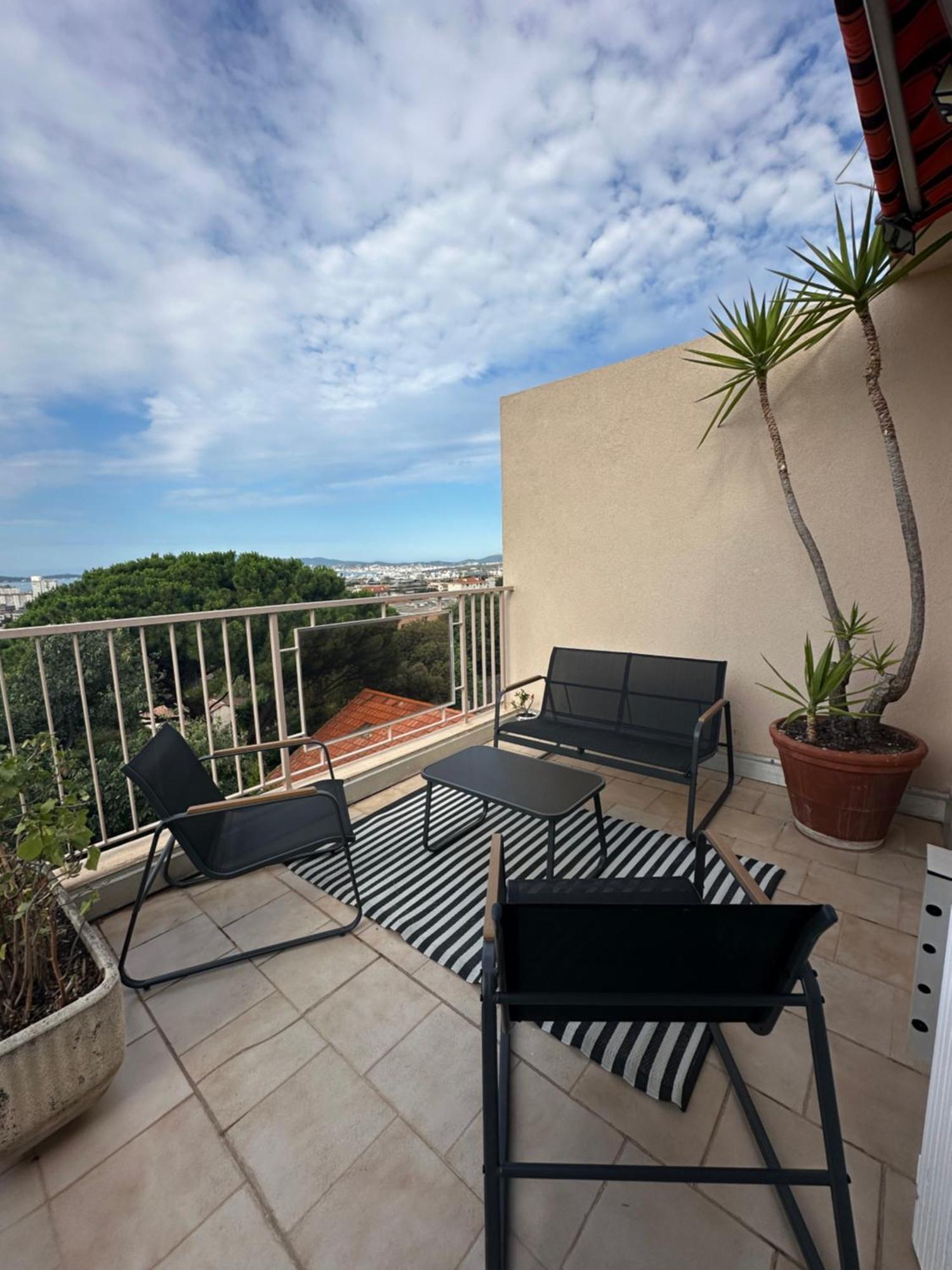 T4 Avec Terrasse Et Garage Prive Διαμέρισμα Τουλόν Εξωτερικό φωτογραφία