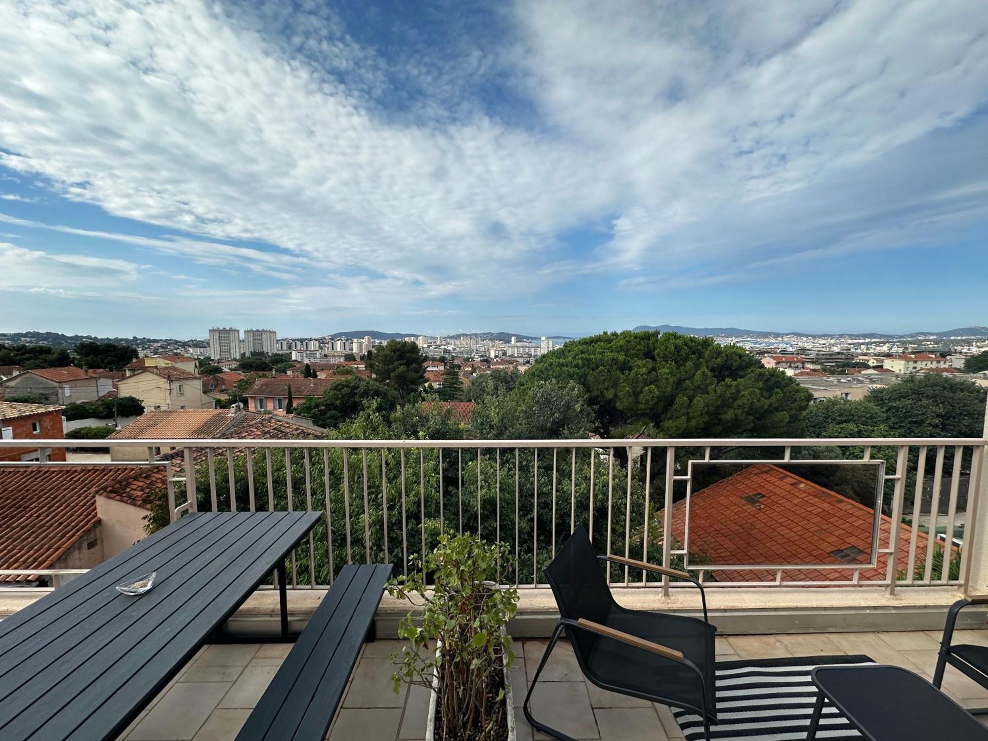 T4 Avec Terrasse Et Garage Prive Διαμέρισμα Τουλόν Εξωτερικό φωτογραφία