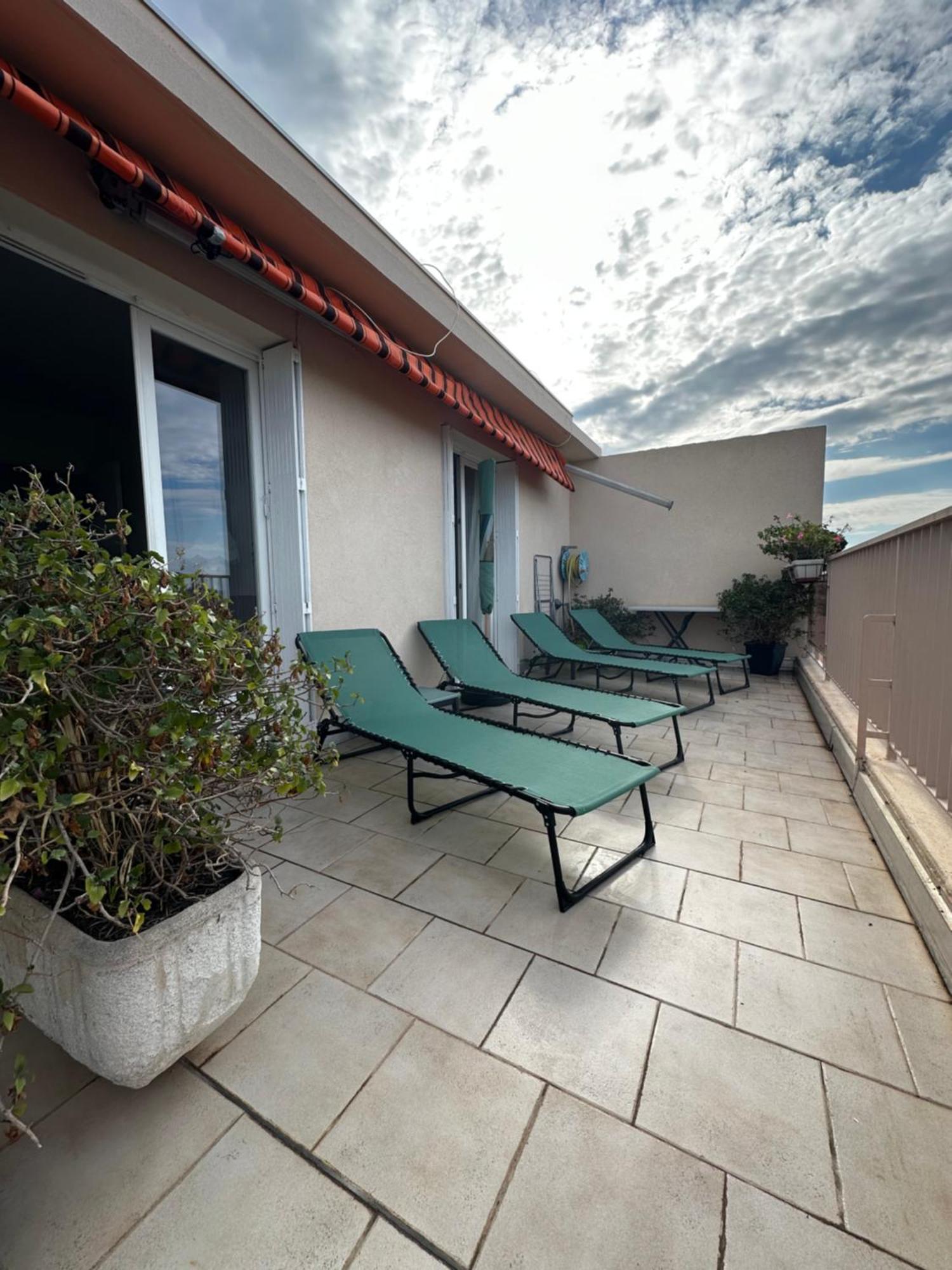 T4 Avec Terrasse Et Garage Prive Διαμέρισμα Τουλόν Εξωτερικό φωτογραφία