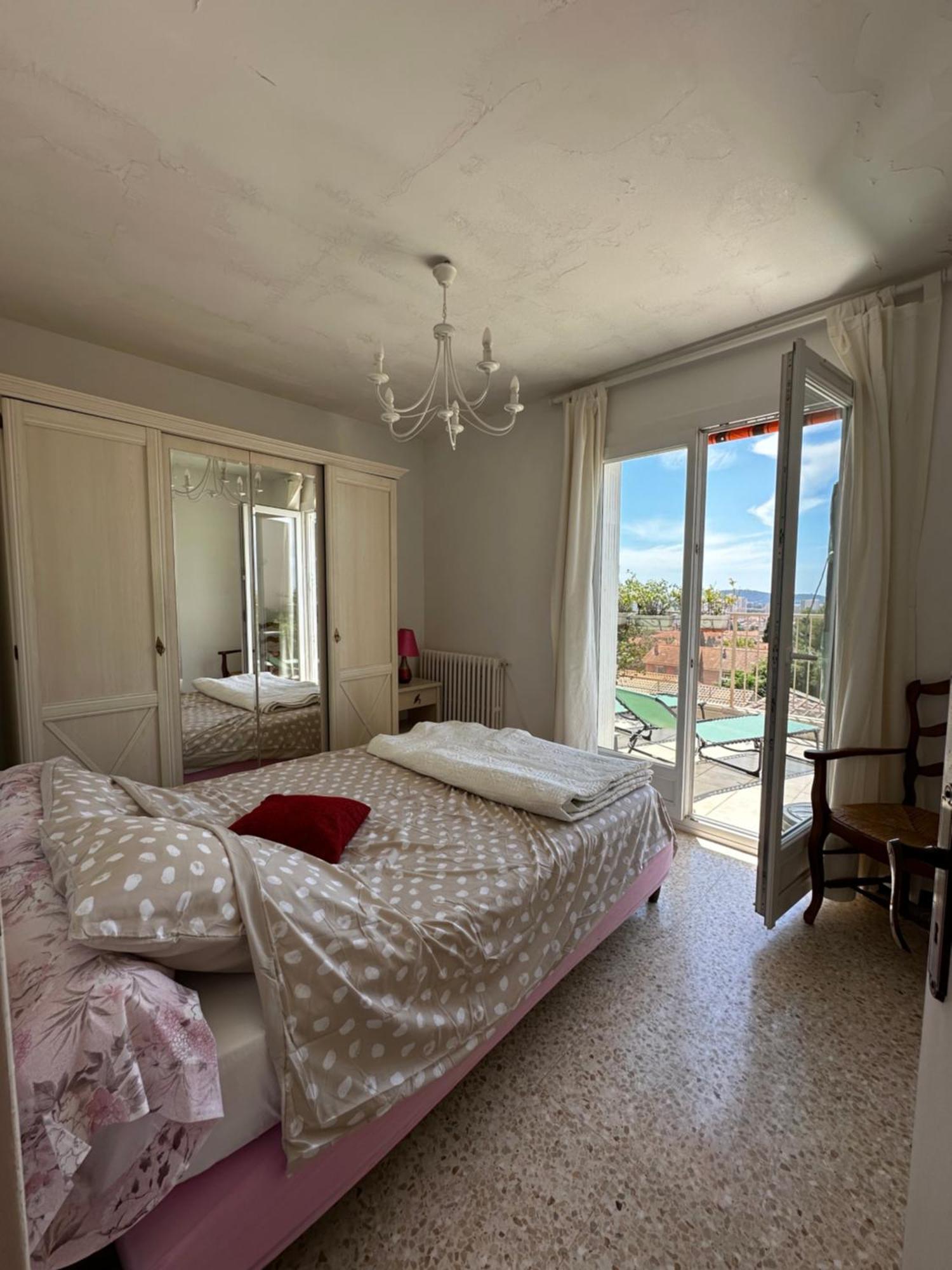 T4 Avec Terrasse Et Garage Prive Διαμέρισμα Τουλόν Εξωτερικό φωτογραφία